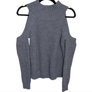 Tea & Cup Gray Cold Shoulder Sweater 💖 Size S/M 🧶 Stylish & Cozy!
